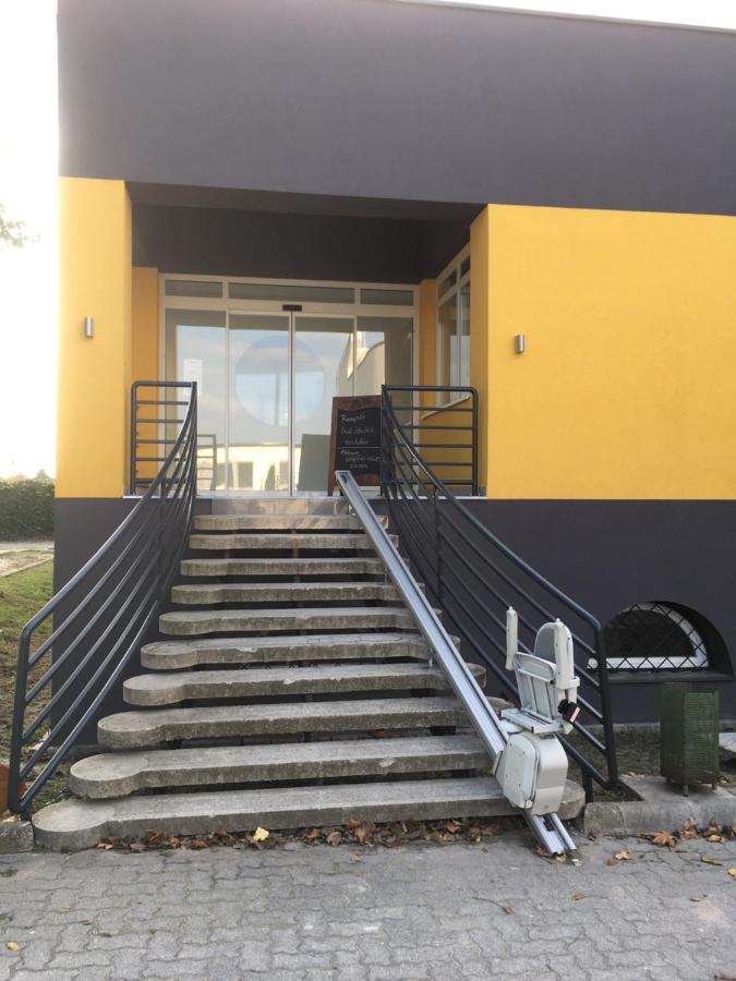 Nautilus Etterem Es Panzio Hotel Dabas Exterior foto