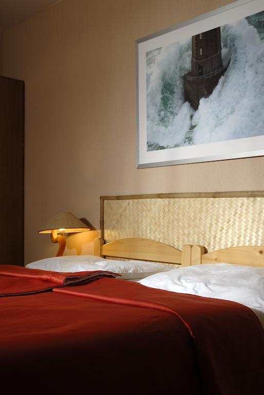Nautilus Etterem Es Panzio Hotel Dabas Cameră foto